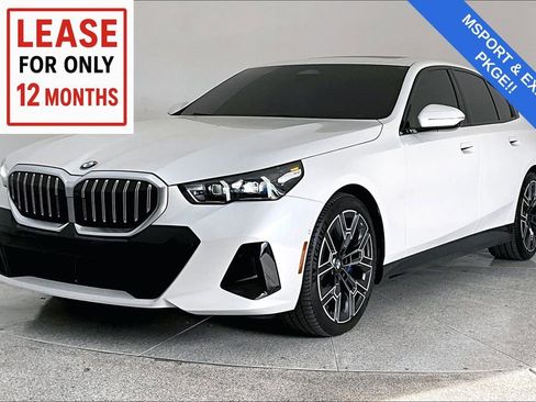 Used 2024 BMW 530i 530i w/ M Sport Package image 16