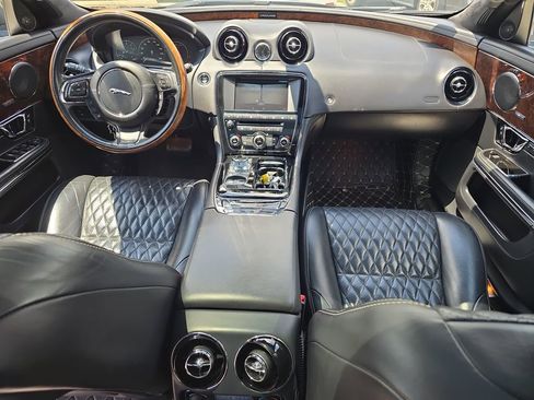 Used 2017 Jaguar XJ L Portfolio AWD/4WD image 12