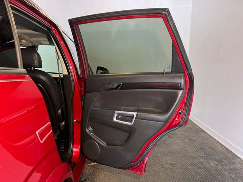 Used 2013 Chevrolet Captiva Sport LTZ FWD image 29