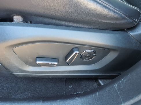 Used 2020 Ford Explorer ST w/ ST Street Pack image 21