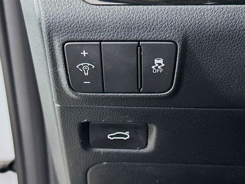 Used 2025 Kia K5 LXS image 16