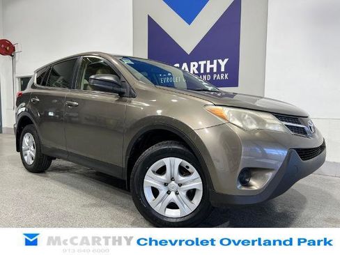 Used 2013 Toyota RAV4 LE FWD image 3