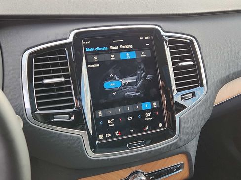 Certified 2024 Volvo XC90 T8 Plus image 16