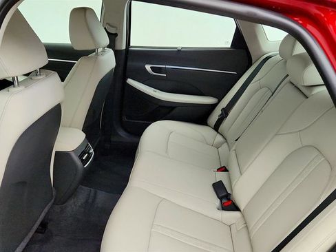 Used 2025 Hyundai Sonata Limited FWD image 21