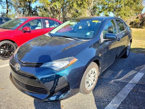 Used 2017 Toyota Corolla LE image 8