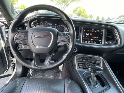 Used 2018 Dodge Challenger SXT Plus RWD image 7