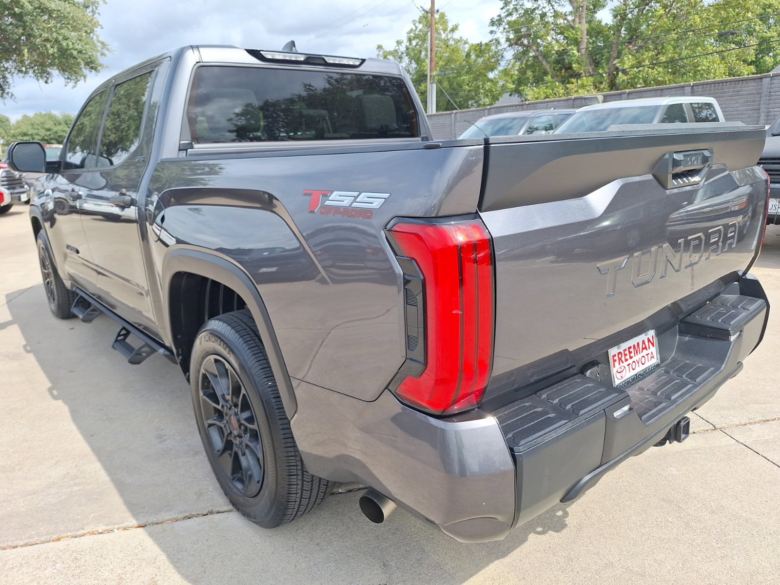 Used 2022 Toyota Tundra SR5 RWD image 4