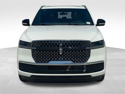 New 2026 Lincoln Navigator Reserve AWD/4WD image 8