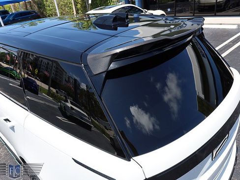 Used 2025 Land Rover Range Rover Long Wheelbase SE AWD/4WD image 11