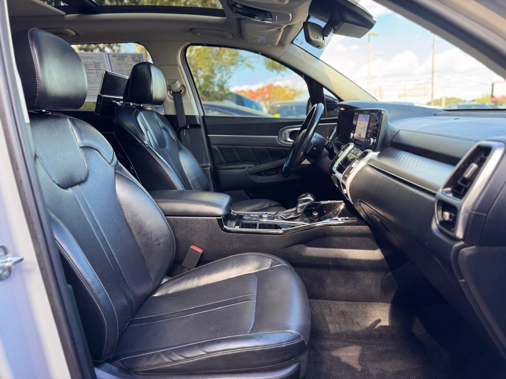 Used 2022 Kia Sorento SX AWD/4WD image 31