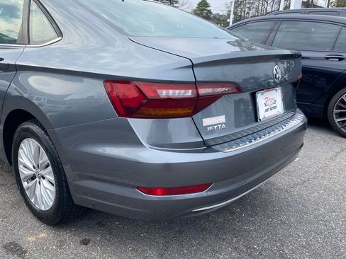 Used 2019 Volkswagen Jetta S w/ Driver Assistance Package image 9
