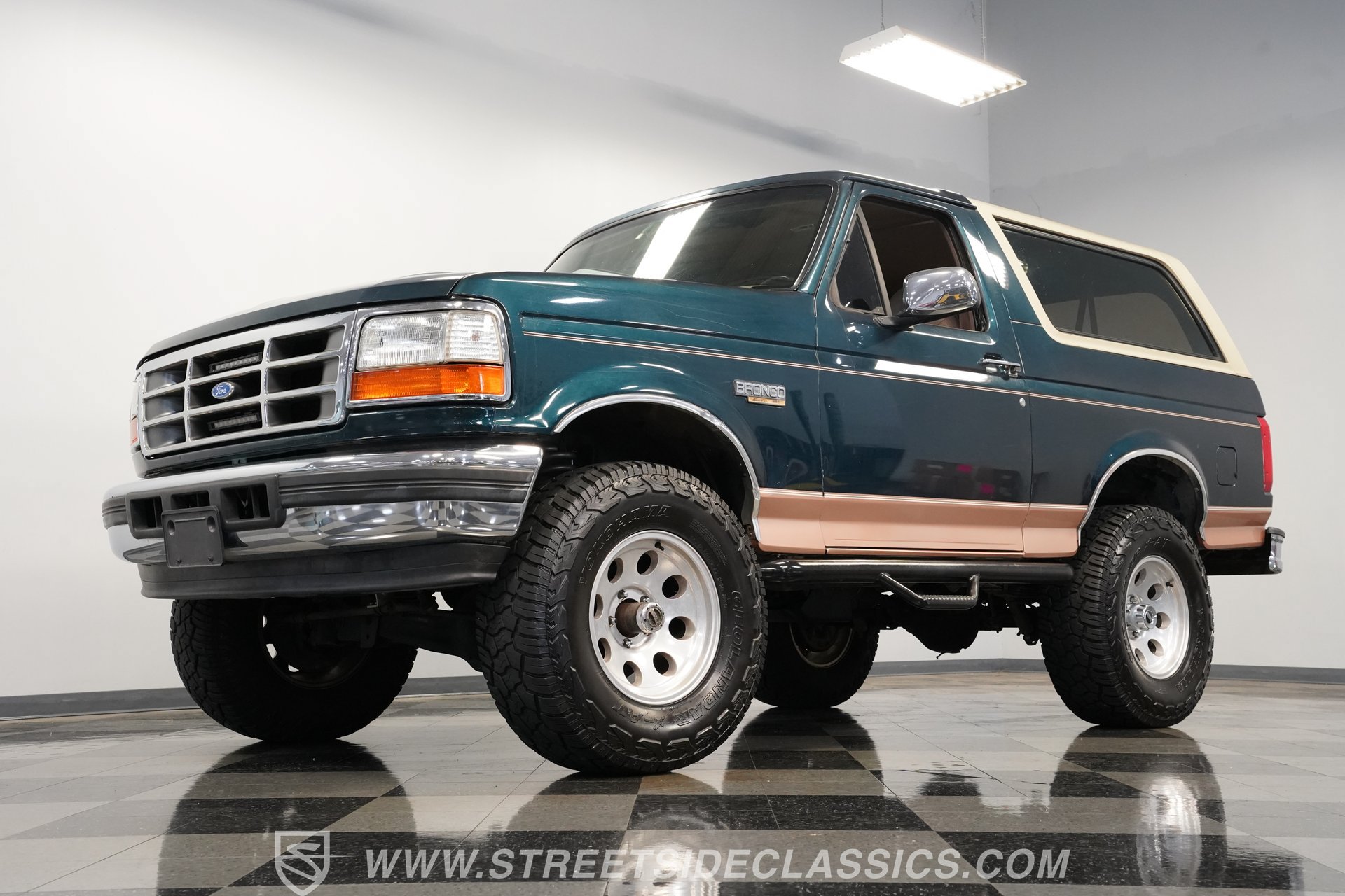 Used 1995 Ford Bronco Eddie Bauer AWD/4WD image 22