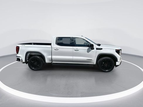 Used 2024 GMC Sierra 1500 Elevation AWD/4WD image 9