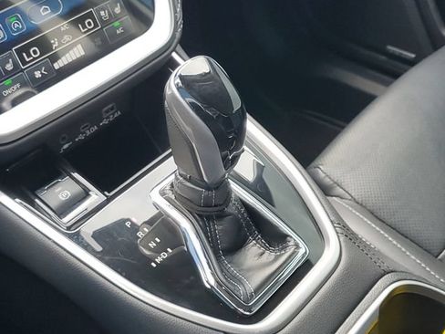Used 2023 Subaru Outback Touring XT AWD/4WD image 19