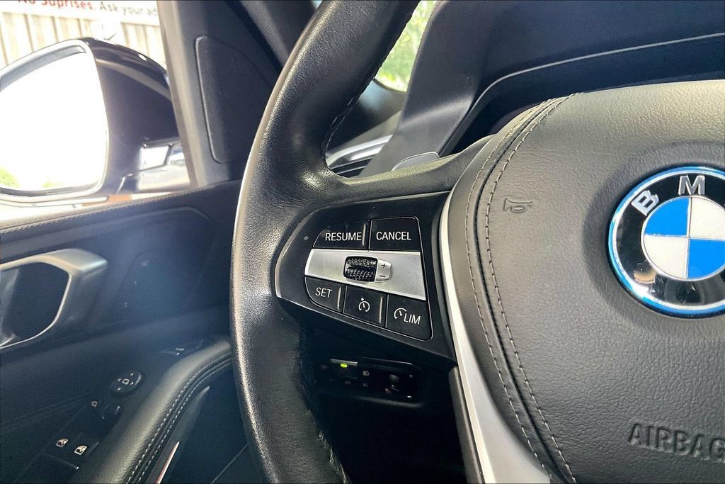 Used 2022 BMW X5 xDrive45e AWD/4WD image 8