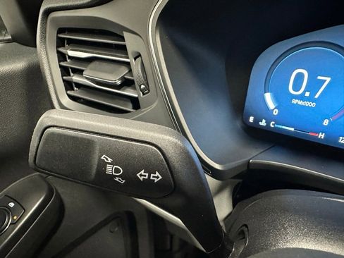 Used 2025 Ford Escape Platinum image 21