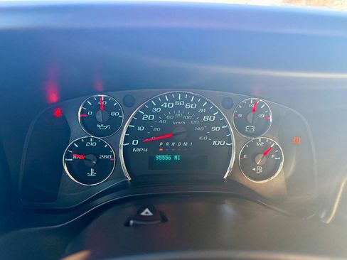 Used 2018 GMC Savana 2500 w/ Driver Convenience Package image 17