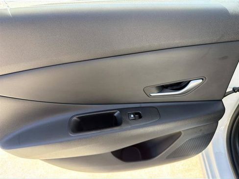 New 2026 Hyundai Elantra SE FWD image 8