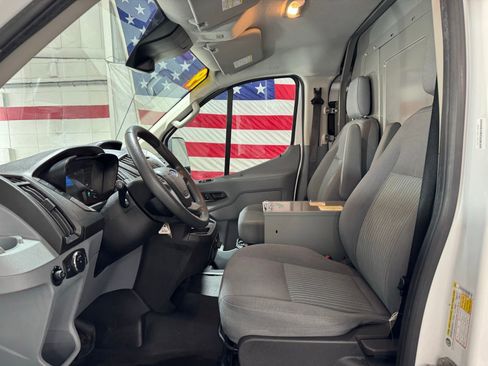 Used 2019 Ford Transit 250 148 Low Roof image 9