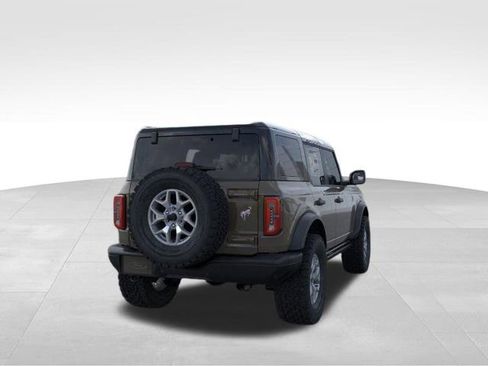 New 2025 Ford Bronco Badlands image 9