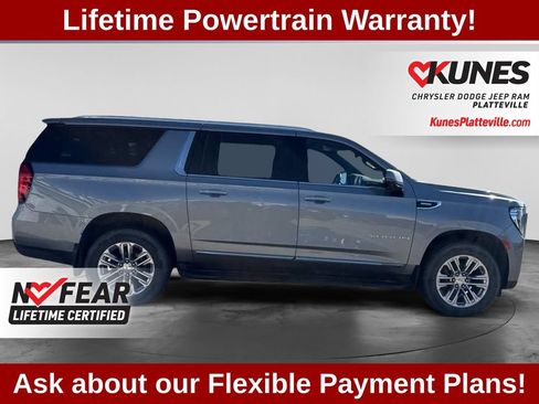 Used 2023 GMC Yukon XL SLT w/ SLT Premium Package AWD/4WD image 12