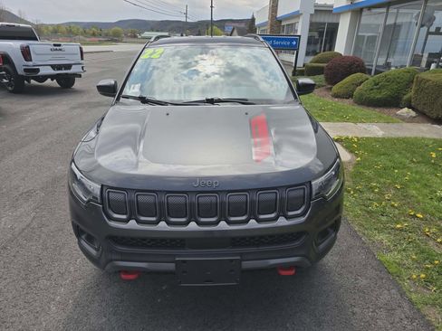 Used 2022 Jeep Compass Trailhawk AWD/4WD image 8