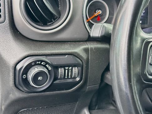 Used 2022 Jeep Wrangler Unlimited Sport AWD/4WD image 11