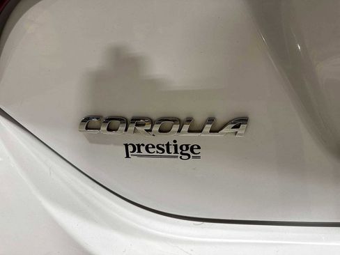 Used 2017 Toyota Corolla XSE image 27