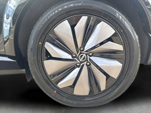 Used 2023 Nissan Ariya AWD image 39