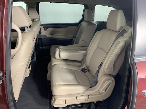 Used 2018 Honda Odyssey Touring image 29