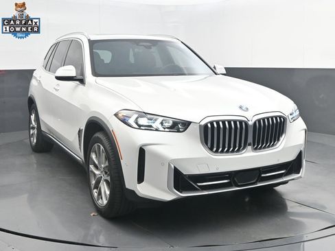 Certified 2024 BMW X5 xDrive50e w/ Executive Package AWD/4WD image 9