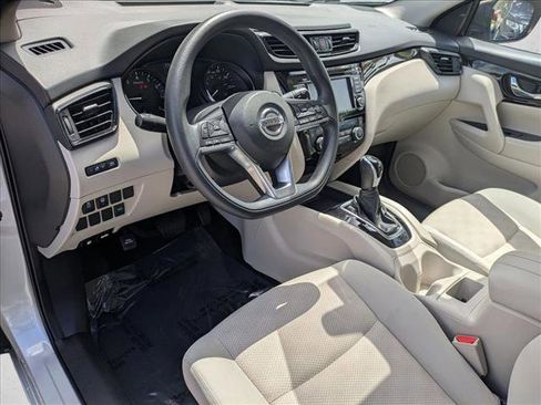 Used 2019 Nissan Rogue Sport SV FWD image 10