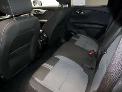 Used 2025 Chevrolet Blazer LT AWD/4WD image 21