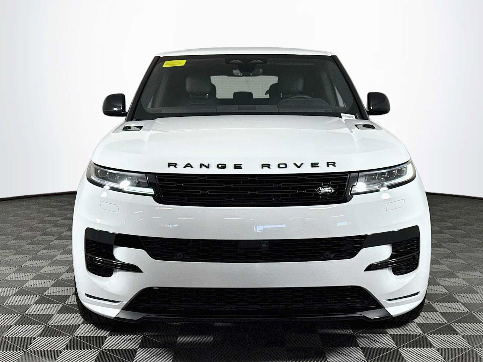 New 2026 Land Rover Range Rover Sport Dynamic SE AWD/4WD image 2