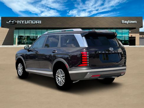 Used 2026 Hyundai Palisade SEL FWD image 4