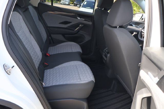 Used 2026 Volkswagen Tiguan S FWD image 19