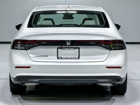 Used 2024 Honda Accord LX image 10