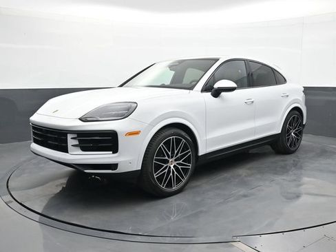 New 2026 Porsche Cayenne Coupe AWD/4WD image 1