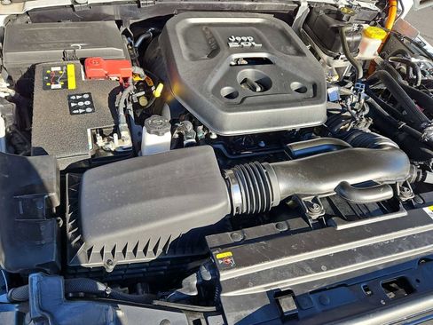 Used 2023 Jeep Wrangler Unlimited w/ Cold Weather Group image 14