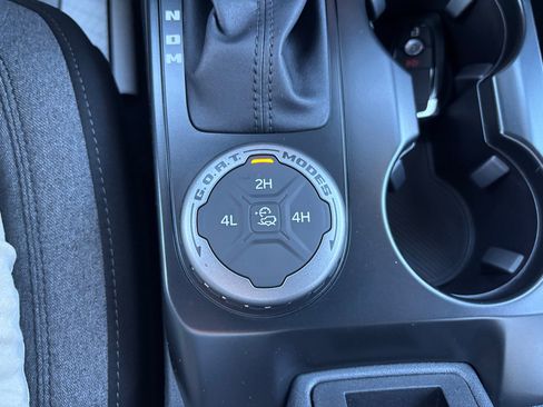 New 2025 Ford Bronco Base 4-Door 4X4 image 22