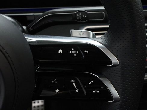 Certified 2025 Mercedes-Benz GLS 450 GLS 450 image 24