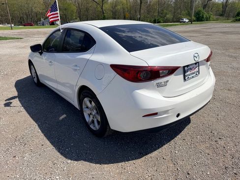 Used 2017 MAZDA MAZDA3 Sport FWD image 5