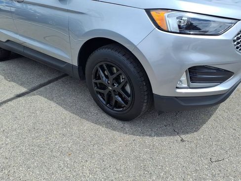 Used 2024 Ford Edge SEL w/ Convenience Package AWD/4WD image 5