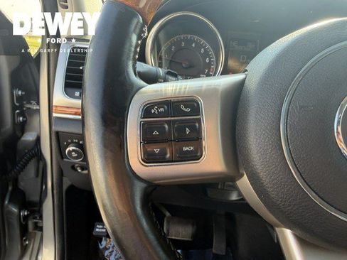 Used 2011 Jeep Grand Cherokee Overland AWD/4WD image 13