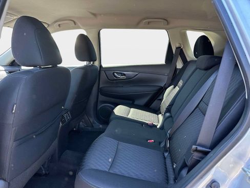 Used 2020 Nissan Rogue SV AWD/4WD image 10