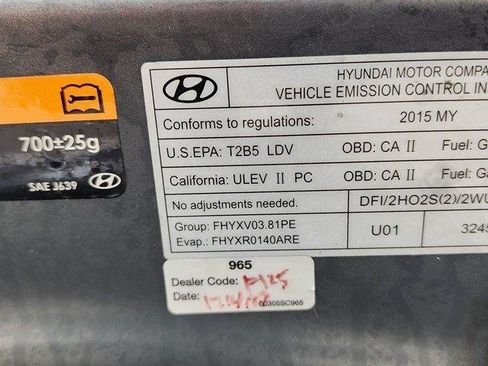 Used 2015 Hyundai Genesis 3.8 RWD image 20