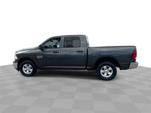 Used 2022 RAM 1500 Classic SLT image 24