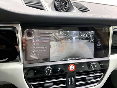 New 2026 Porsche Macan Turbo image 18