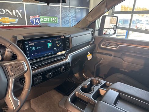 New 2026 Chevrolet Silverado 2500 LT image 23