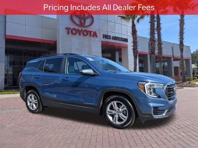 Used 2024 GMC Terrain SLE w/ Driver Convenience Package